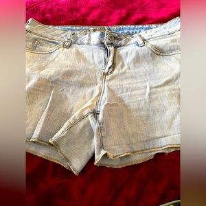 Arizona Size 9 jeans shorts